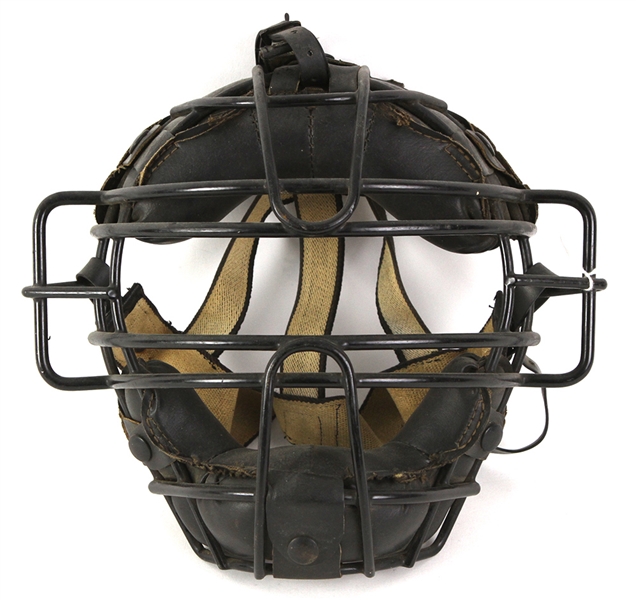 1960s Wilson Catchers Mask (MEARS LOA)
