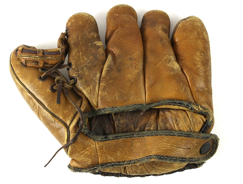 1930s Gene Moore Boston Braves Goldsmith Store Model Player Endorsed Fielders Mitt