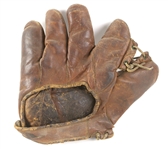 1920s Store Model Fielders Mitt