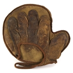 1900s Pillow Style Catchers Mitt