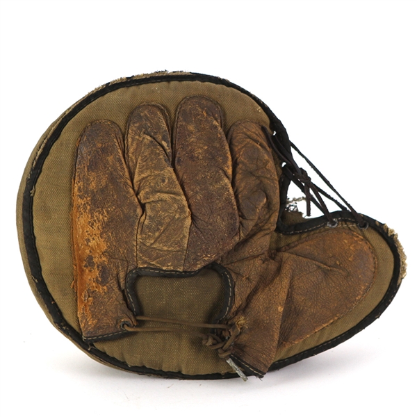 1900s Pillow Style Catchers Mitt