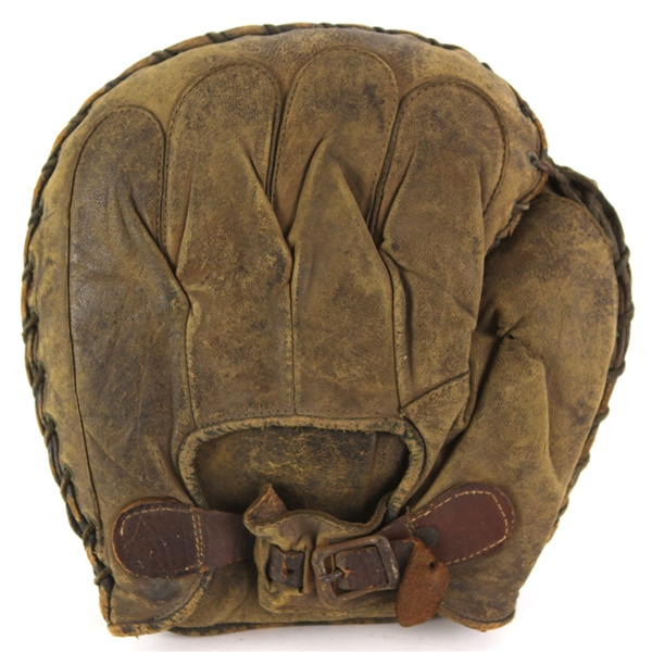 1900s Western Sporting Goods Store Model Catchers Mitt