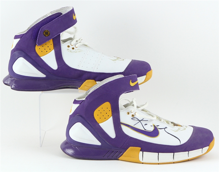 2003-04 Kobe Bryant Los Angeles Lakers Signed Nike Sneakers (MEARS LOA/Full JSA Letter)