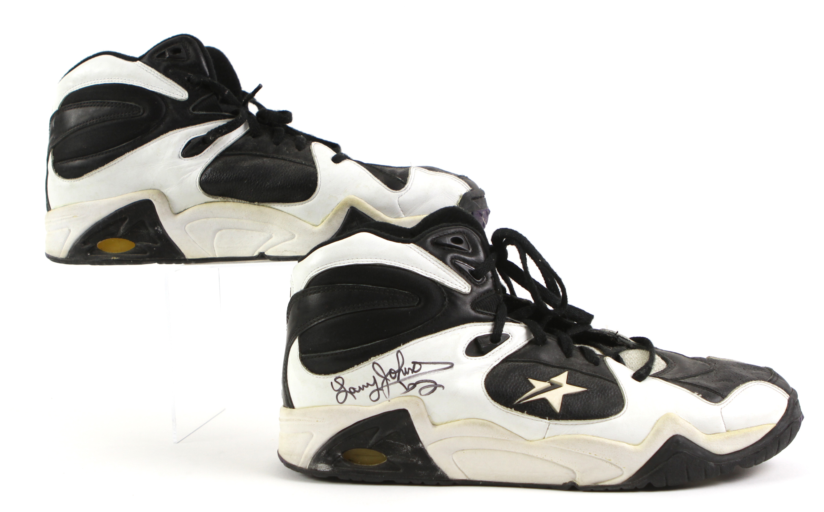 larry johnson converse shoes