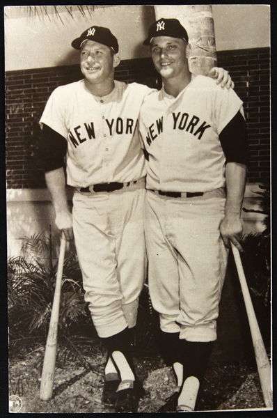 1961-66 Roger Maris Mickey Mantle New York Yankees 3.5" x 5.5" Postcard