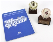 1989 Major League Cast Signed Baseball w/ 14 Signatures Including Charlie Sheen, Wesley Snipes, Bob Uecker & More + Production Handbook (JSA) Charles Cyphers Collection 