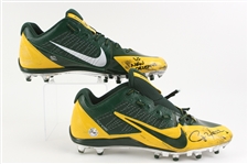 2014 (October 26) Clay Matthews Green Bay Packers Signed Game Worn Nike Cleats (MEARS LOA/JSA)