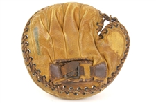 1930's Rollie Hemsley Browns/Indians Western's Store Model Catcher's Mitt