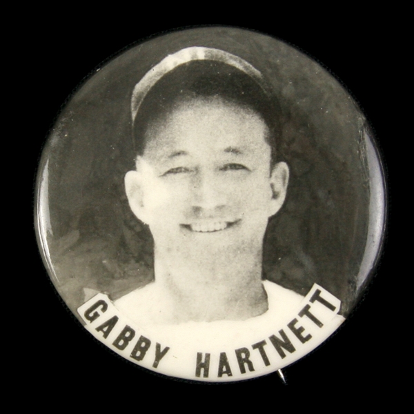 1930s Gabby Hartnett Chicago Cubs 1 ¾” Celluloid Portrait PM10 Pinback Button 