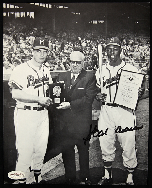 1960 Hank Aaron Milwaukee Braves Signed 8" x 10" Photo *JSA*