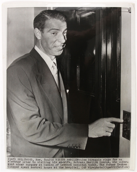 1954 Joe DiMaggio New York Yankees 7.25" x 9" Wire Photo