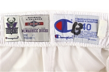 1994-95 Glenn Robinson Milwaukee Bucks Signed Game Worn Warmup Suit (MEARS LOA/JSA) Rookie Season