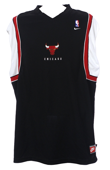 1997-98 Michael Jordan (attributed) Chicago Bulls Shooting Vest (MEARS LOA)