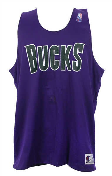 1994-2002 Glenn Robinson Milwaukee Bucks Reversible Practice Jersey (MEARS LOA)