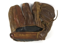 1950's Ramon Bragana Cuban/Mexican League Hall of Fame Player Endorsed Lazaro Salazar Deportes Store Model Fielder's Mitt
