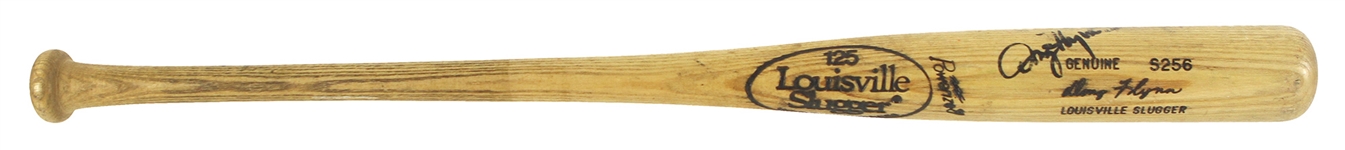 1980-83 Doug Flynn Mets/Expos Signed Louisville Slugger Professional Model Game Used Bat (MEARS LOA/JSA)