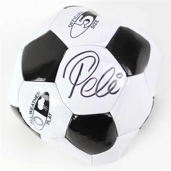 2010s Pele Brazil Soccer Signed Franklin Soccer Ball (PSA/DNA)
