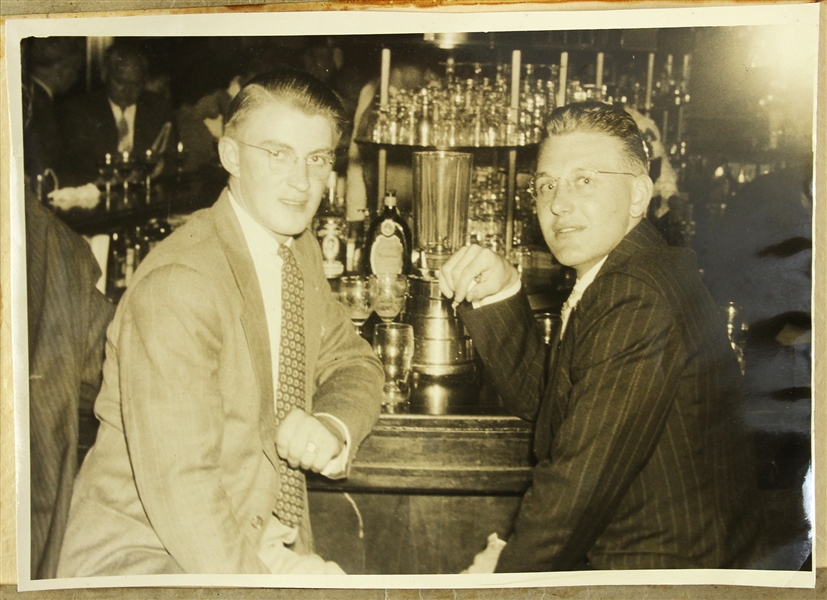 Lot Detail - 1940s Jack Dempsey Broadway Bar &amp; Cocktail Lounge 7”x9” Menu