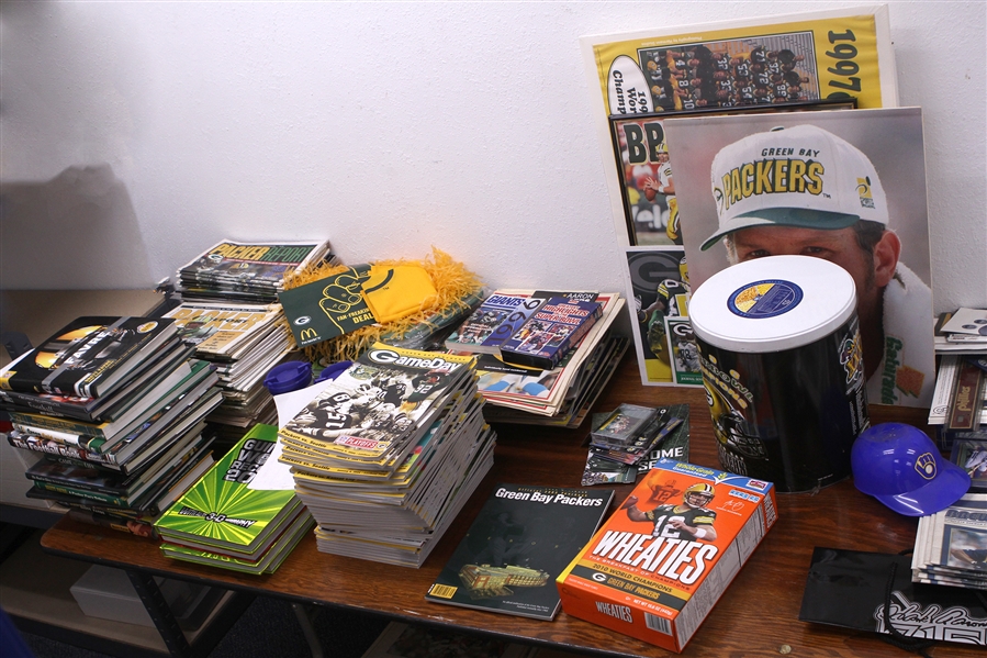 1950s – 2000s Football, Baseball, Americana (Lot of 1,000+)