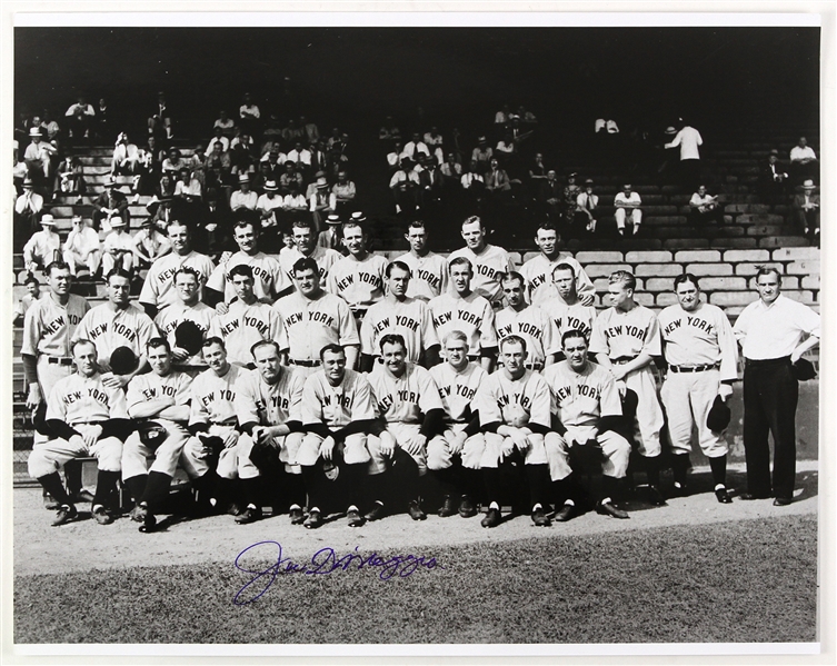 1936-1951 Joe DiMaggio New York Yankees Signed 16"x 20" Team Photo (JSA)