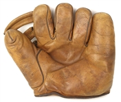 1945 U.S. Army Denkert Glove