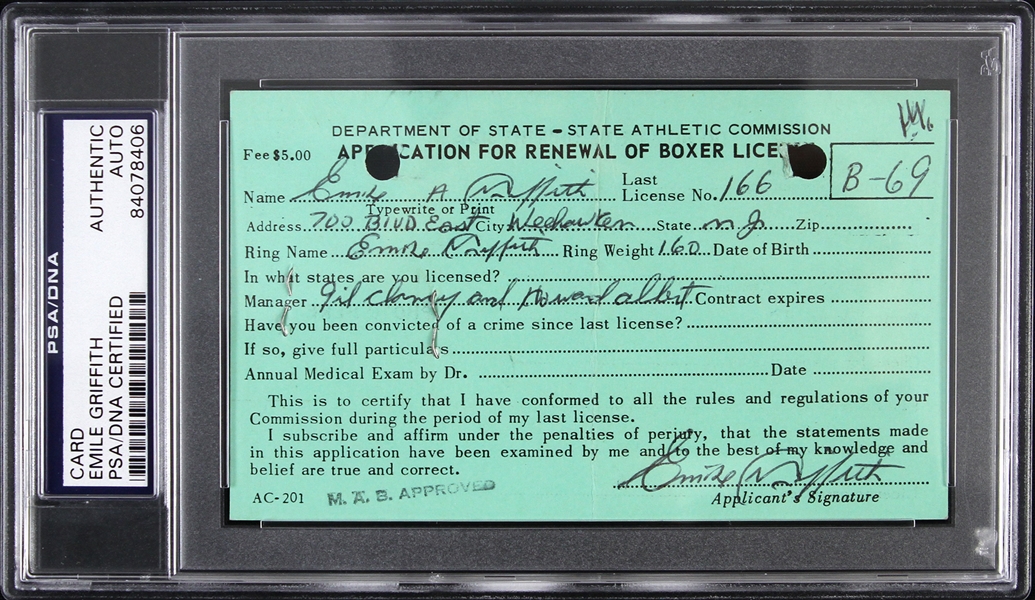 1958-1977 Emile Griffith Signed Boxing License Renewal (PSA/DNA Slabbed)