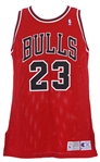1992-93 Michael Jordan Chicago Bulls Road Jersey (MEARS LOA)