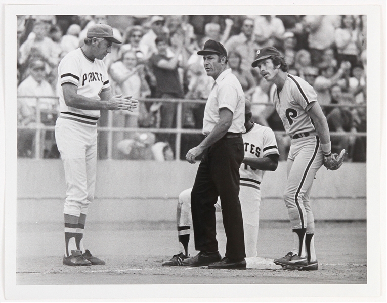 1972-1989 Mike Schmidt Philadelphia Phillies Original 7"x 9" Photo