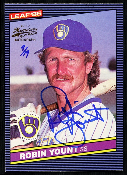 1986 Robin Yount Milwaukee Brewers Signed Leaf Trading Card (JSA)