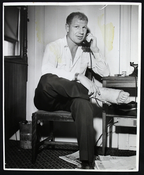 1940s Bill Veeck Milwaukee Brewers Original 8"x 10" Photo 