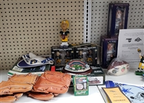 1980s-2000s Baseball, Football, & Basketball Bobble Heads, Pinbacks, Schedules, Photos, and more (Lot of 450+)