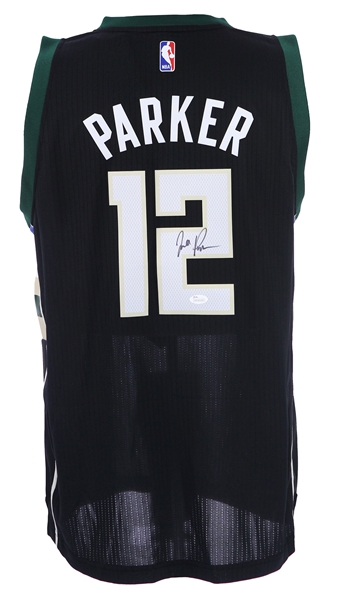 2016 Jabari Parker Milwaukee Bucks Signed Jersey (*JSA*)