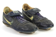 1986-88 Dale Sveum Milwaukee Brewers Signed Nike Game Worn Cleats (MEARS LOA)