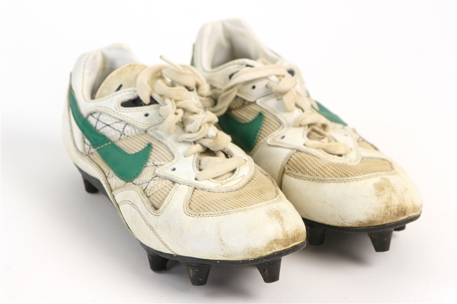 1993-94 Robert Brooks Green Bay Packers Game Worn Nike Cleats (MEARS LOA)