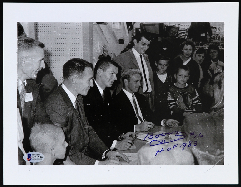 2000s Bobby Hull Chicago Blackhawks Signed 8" x 10" Photo (Beckett Authentication)