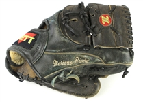 1998-99 Mariano Rivera New York Yankees Game Used Zett Fielder's Mitt (MEARS LOA)