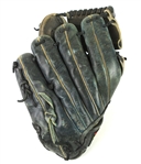 1998-99 Mariano Rivera New York Yankees Game Used Zett Fielder's Mitt (MEARS LOA)