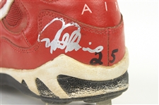 1999 Rafael Palmeiro Texas Rangers Signed Nike Game Worn Cleat (MEARS LOA/JSA)