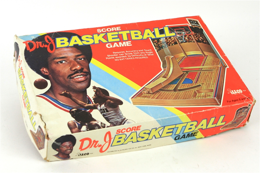 1979 Julius Erving Dr. J Score Basketball Game in Original Box