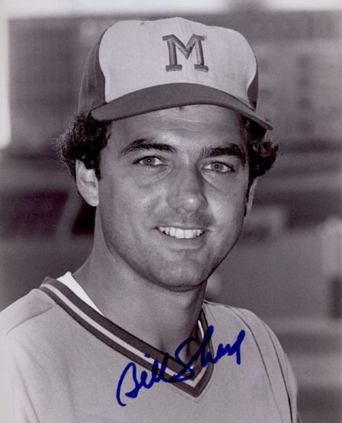 1975-76 Milwaukee Brewers Bill Sharp Autographed 8x10 B/W Photo (MEARS LOA)