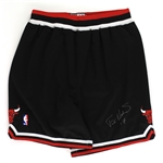 1997-98 Toni Kukoc Chicago Bulls Signed Game Worn Alternate Uniform (MEARS A10/JSA/Team Letter) NBA Champions