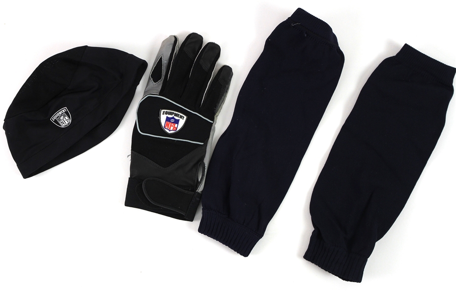 2006 Lofa Tatupu Seattle Seahwaks Super Bowl XL Game Equipment - Lot of 4 w/ Skull Cap, Glove & Sock Covers (MEARS LOA)   