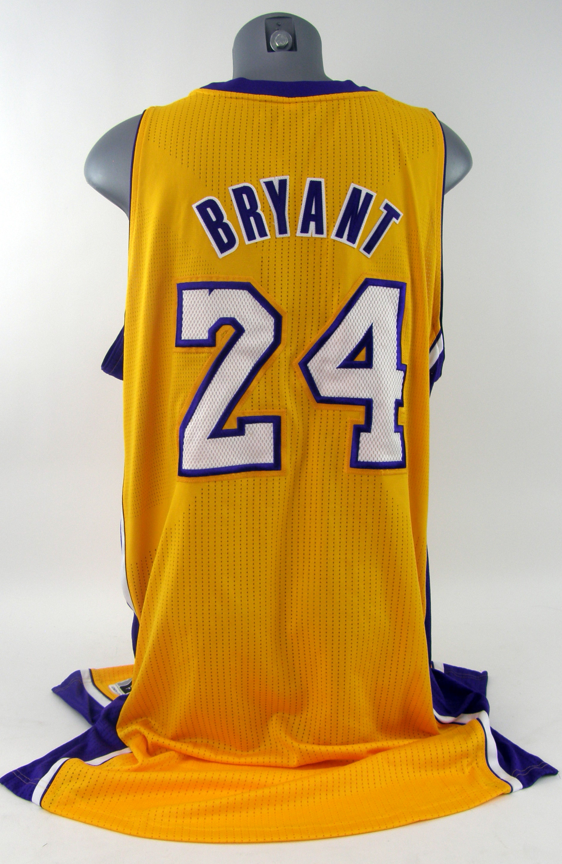 lebron james kobe bryant jersey