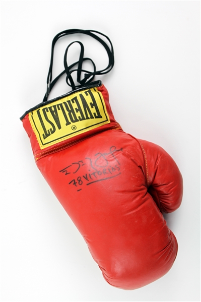 1990s Eder Jofre World Bantam & Featherweight Champion Signed Everlast Boxing Glove (*JSA*)
