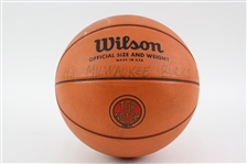 1971-72 Milwaukee Bucks Team Signed Basketball w/ Kareem, Big O, Bob Dandridge & More (MEARS LOA)