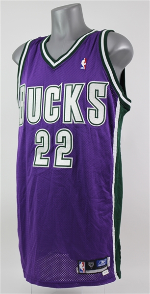 2002-03 Michael Redd Milwaukee Bucks Signed Road Jersey (MEARS LOA/JSA)