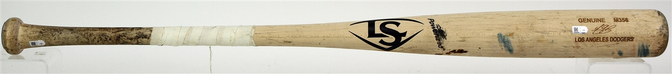 2018 (April 29) Yasmani Grandal Los Angeles Dodgers Louisville Slugger Professional Model Game Used Bat (MEARS A9/MLB Hologram)