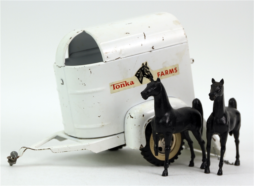 1960s Tonka Farms Pressed Steel Horse Trailer w/ 2 Original Horses 