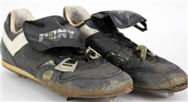 1993 Pete OBrien Seattle Mariners Signed Game Worn Pony Cleats (MEARS LOA/JSA)