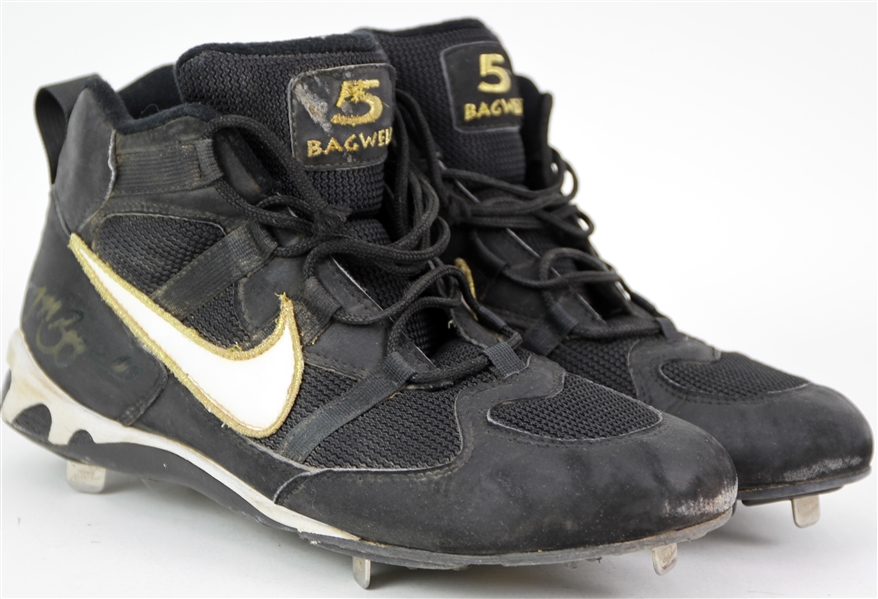 1996-99 Jeff Bagwell Houston Astros Signed Game Worn Nike Cleats (MEARS LOA/JSA)